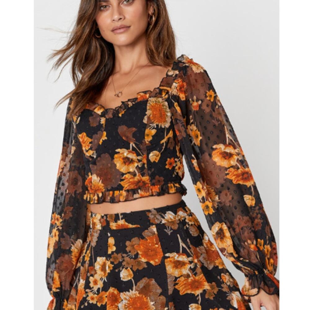 Lulu's NWT Remarkable Flair Black Floral Ruffled Balloon Sleeve Crop Top XS